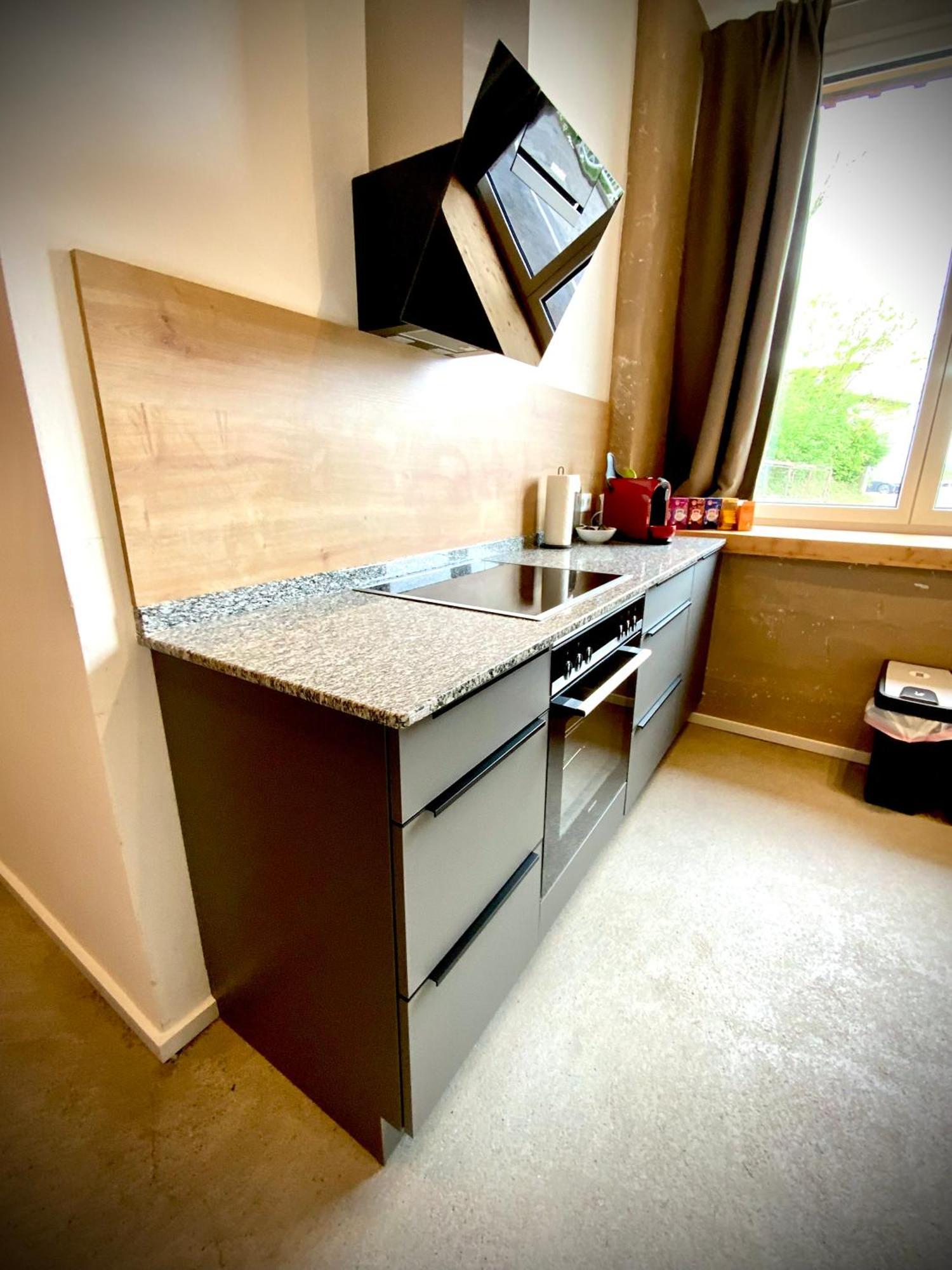 Waterfront - Urbane Eleganz Am Bachufer Apartment Villach Room photo