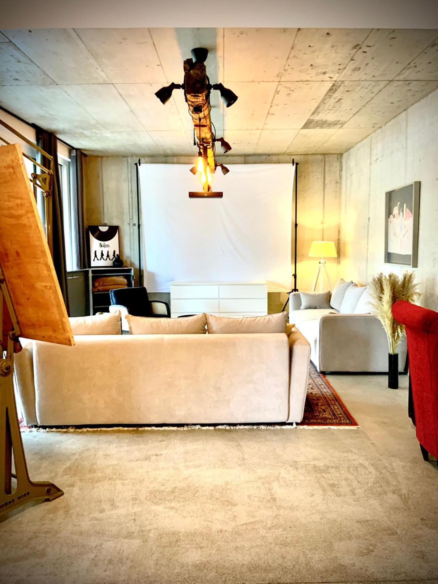 Waterfront - Urbane Eleganz Am Bachufer Apartment Villach Room photo