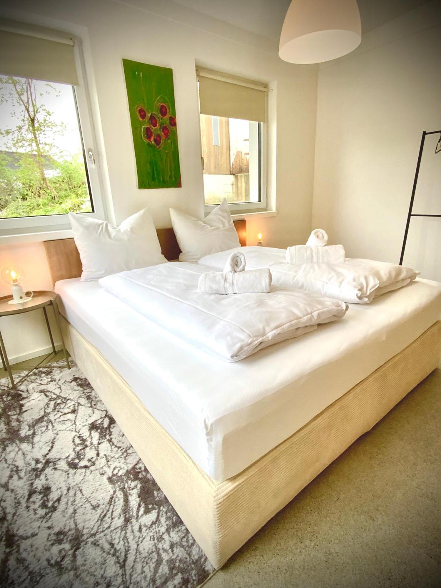 Waterfront - Urbane Eleganz Am Bachufer Apartment Villach Room photo